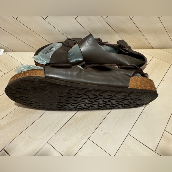 Birkenstock’s EU 42 Milano Brown - Picture 3 of 5